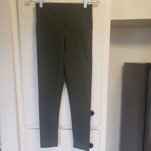 The Aeiton Green Workout Pants Size Med